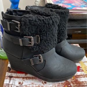 NWT Union Bay Black Wedge Boots
